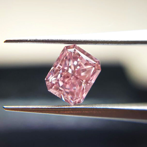 0.52ct Fancy Intense Pink Diamond, Radiant Shape, SI2, Argyle & GIA