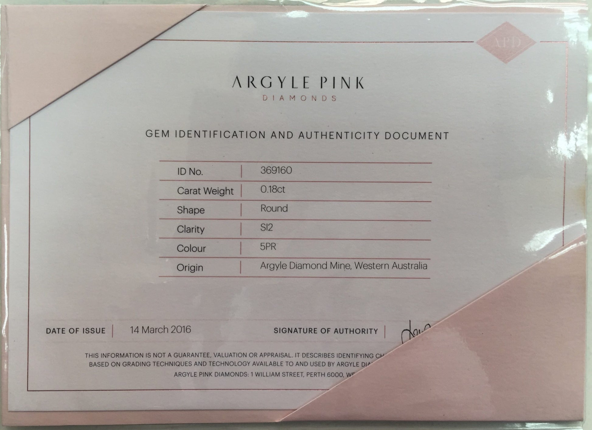 Pair of 0.36ctw Fancy Intense Pink Diamonds, Round Shape, SI2/SI1, Argyle & GIA