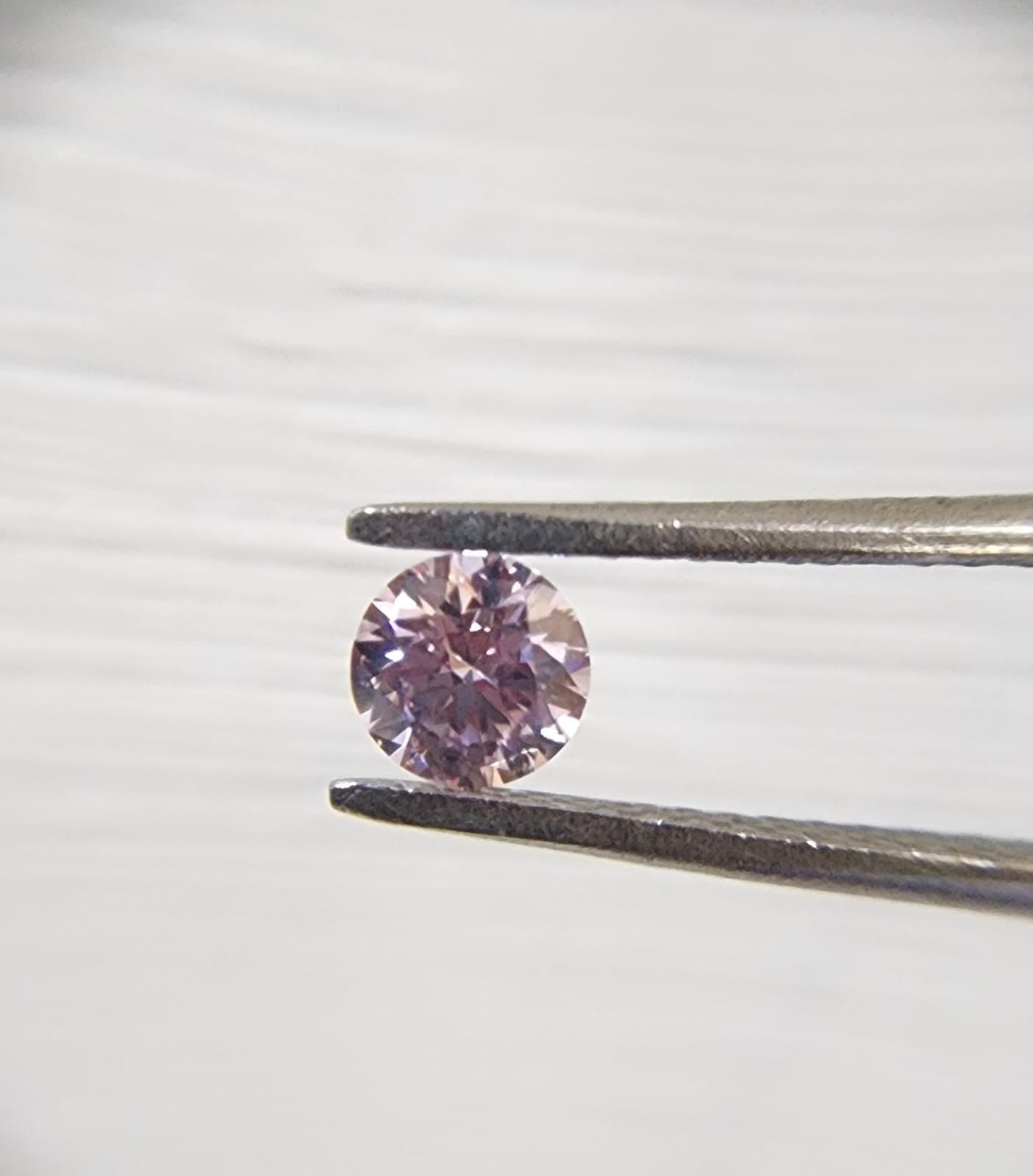 0.28ct Pink Diamond, Round Shape, VS1 Clarity