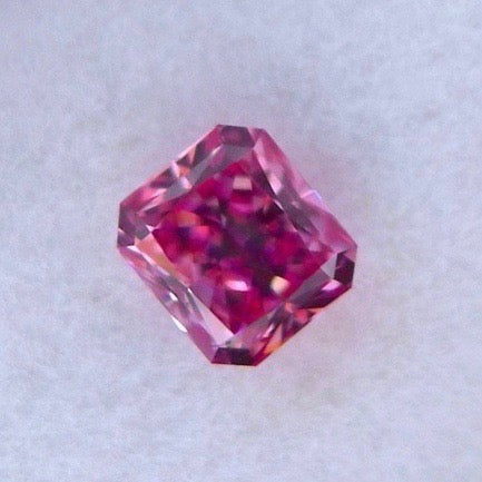 0.37ct Purplish Pink Diamond, Radiant Shape, VS2 Clarity