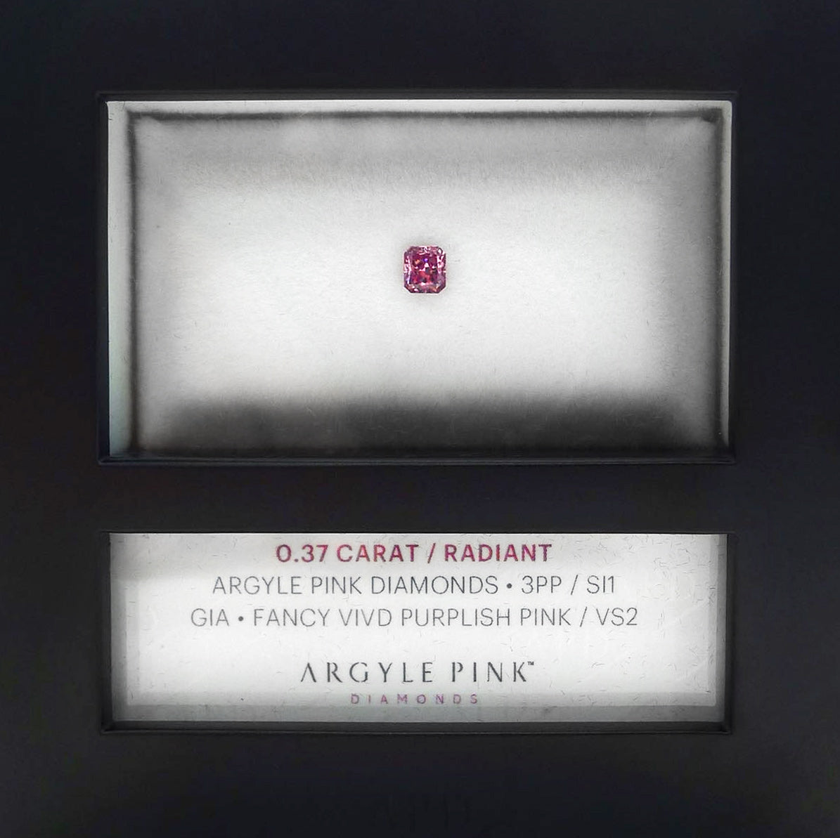 0.37ct Purplish Pink Diamond, Radiant Shape, VS2 Clarity