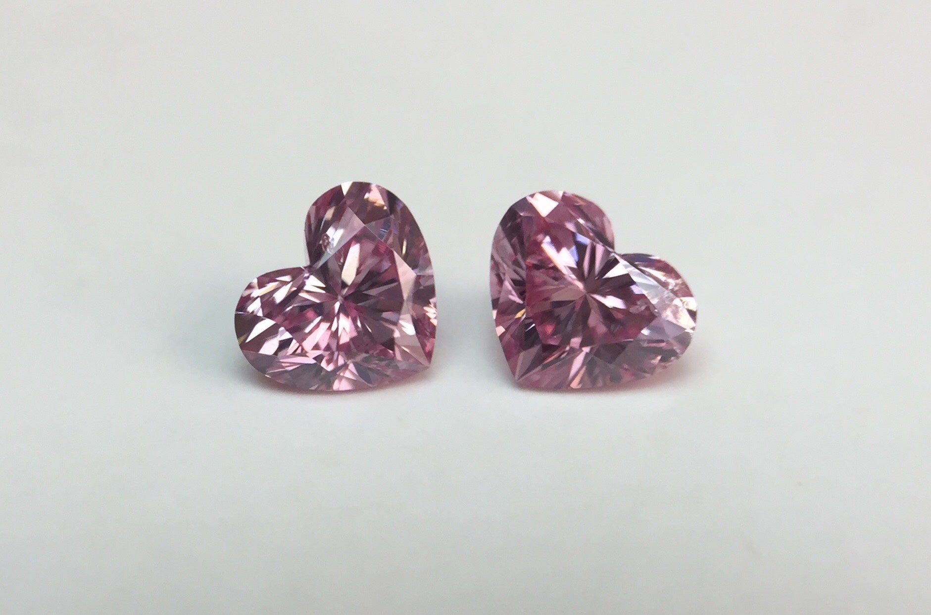 Pair of 0.36ctw Purplish Pink Diamonds, Heart Shape, SI2/SI1, Argyle