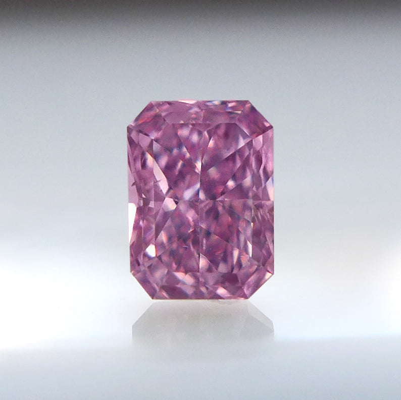 0.18ct Pink Diamond, Radiant Shape, VS2 Clarity